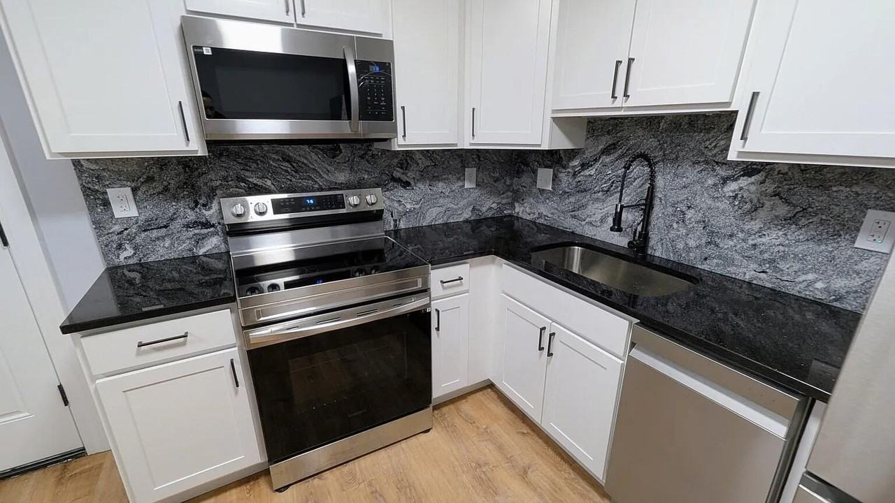 5317 Shiloh Dr - Photo 6 of 13