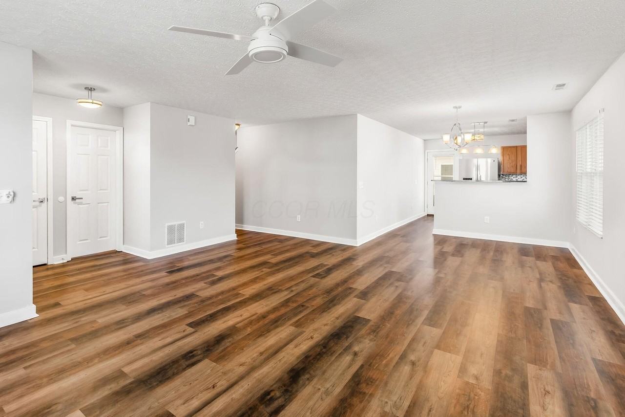 135 Hancock St - Photo 6 of 23