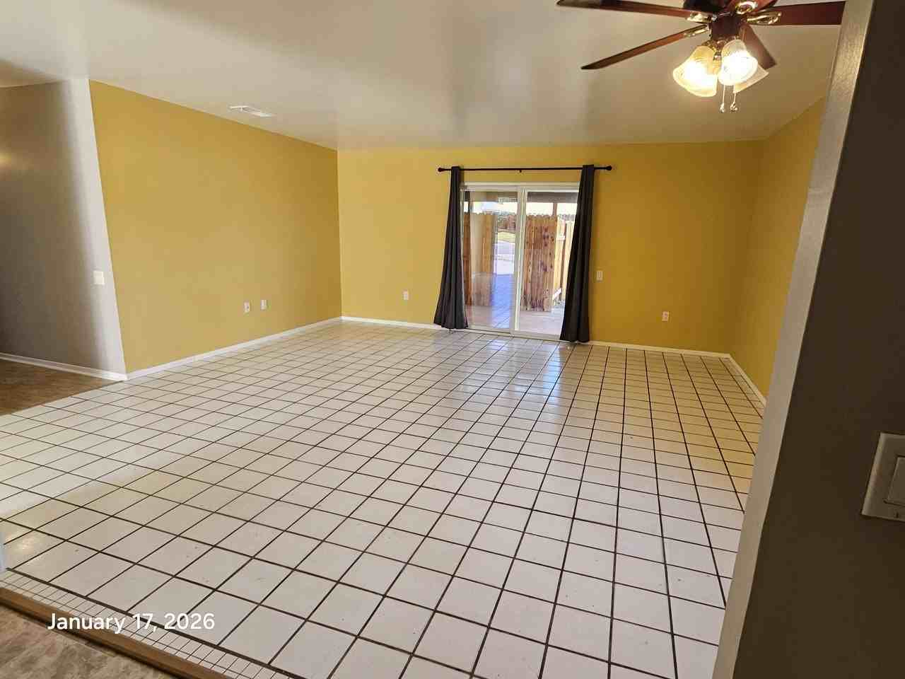 42405 Iowa St - Photo 6 of 27