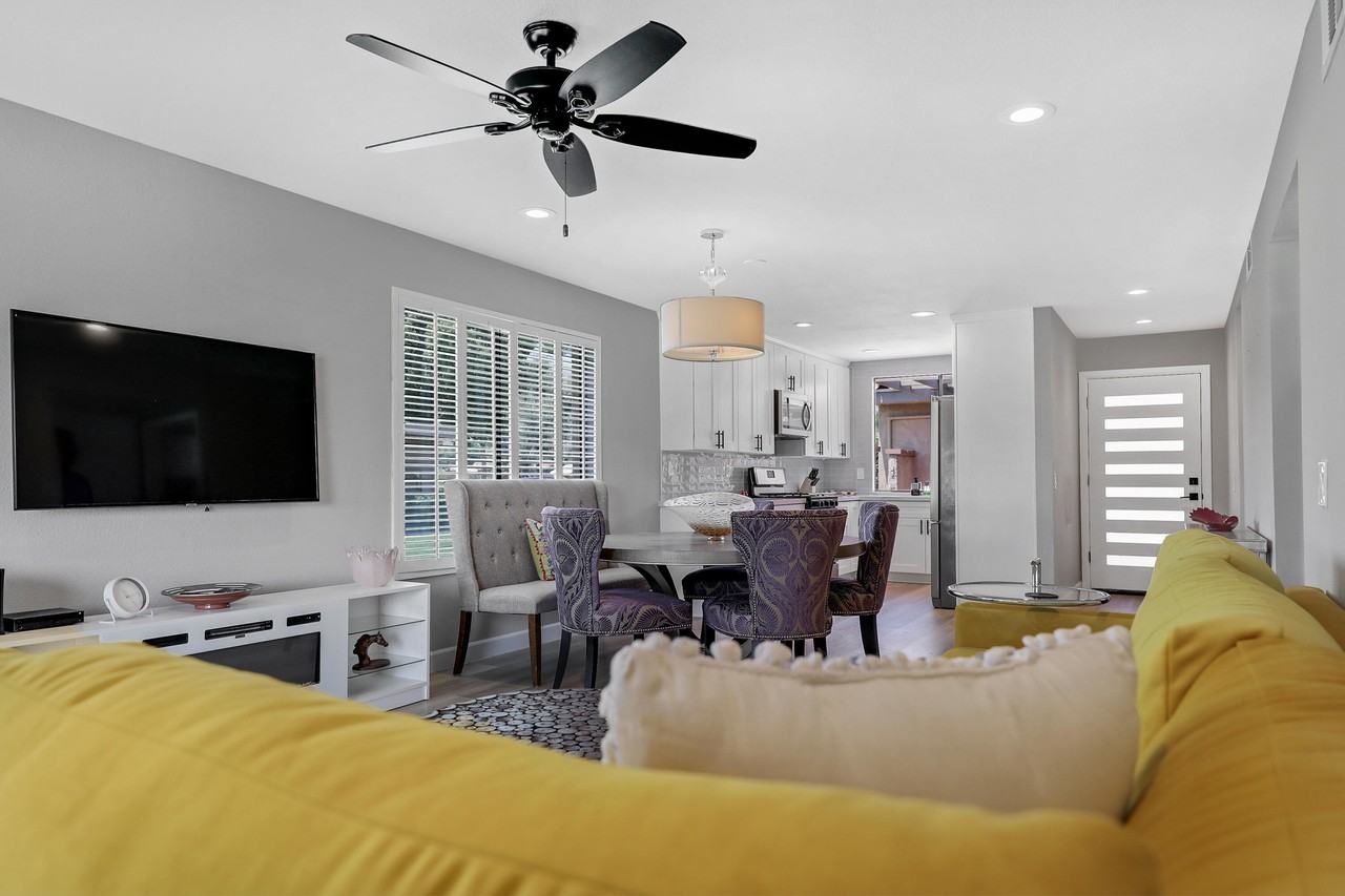 41 Sunrise Dr - Photo 4 of 50