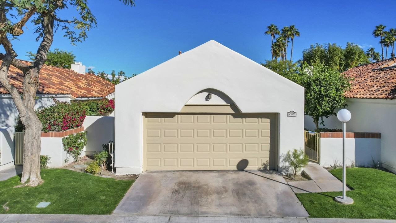 43852 Via Palma - Photo 2 of 31