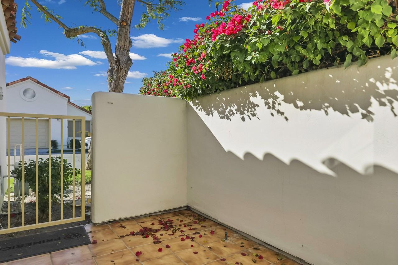 43852 Via Palma - Photo 3 of 31