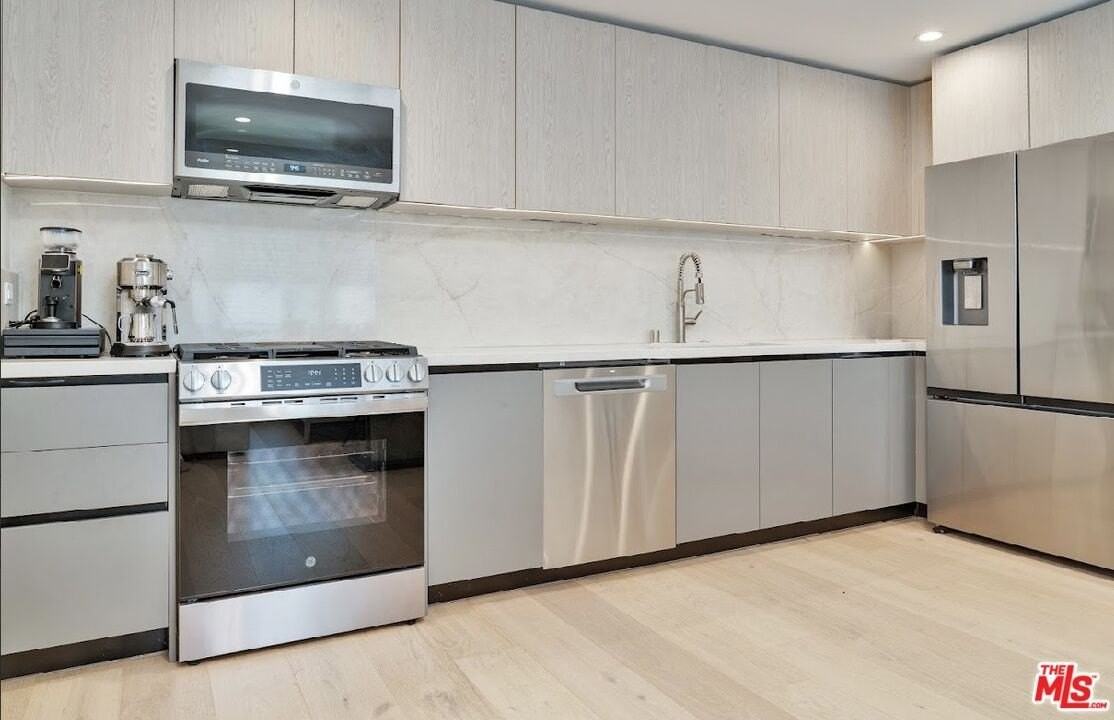 8261 1/2 W 4th St - Photo 2 of 30