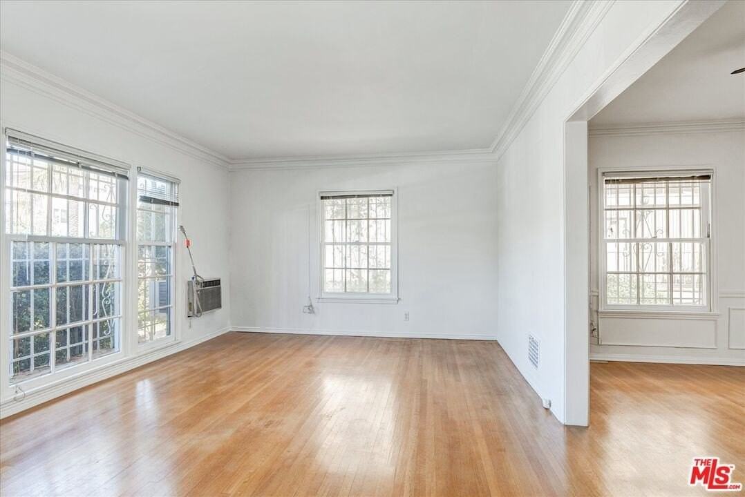 142 N Hamilton Dr Apt D #Apt D