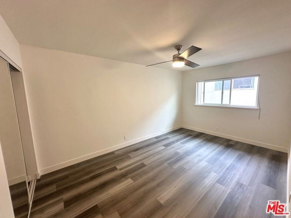 1000 N Orange Grove Ave Apt 9 - Photo 7 of 8