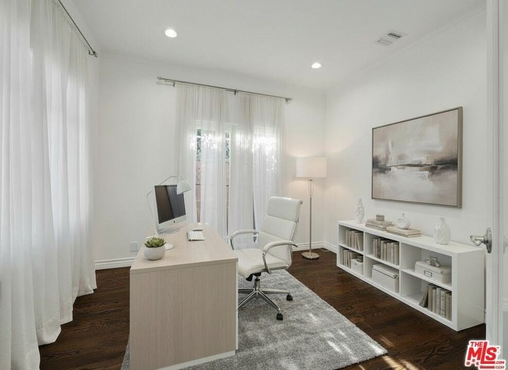 743 N Orange Dr - Photo 7 of 27