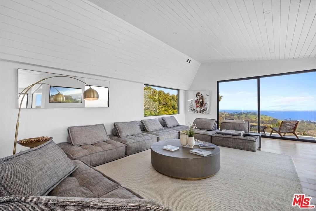 23812 Malibu Crest Dr - Photo 6 of 30