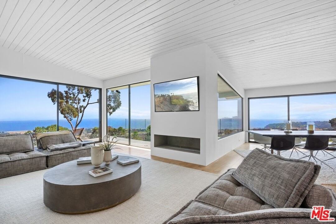 23812 Malibu Crest Dr - Photo 7 of 30