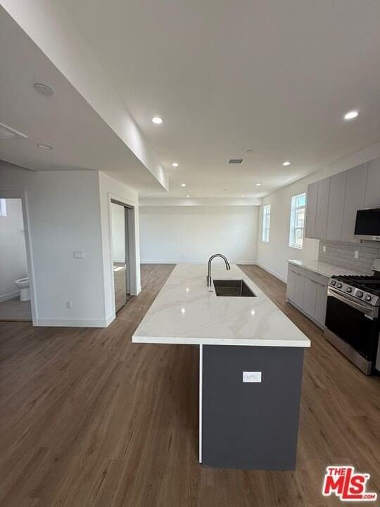 11255 Hatteras St Unit 1/2 - Photo 5 of 24