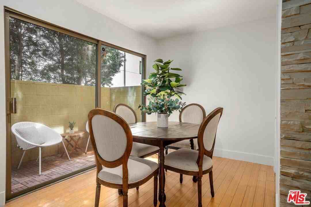 11959 Dorothy St Apt 2b - Photo 3 of 11