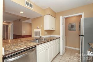 featured image of 11086 Harrowfield Rd