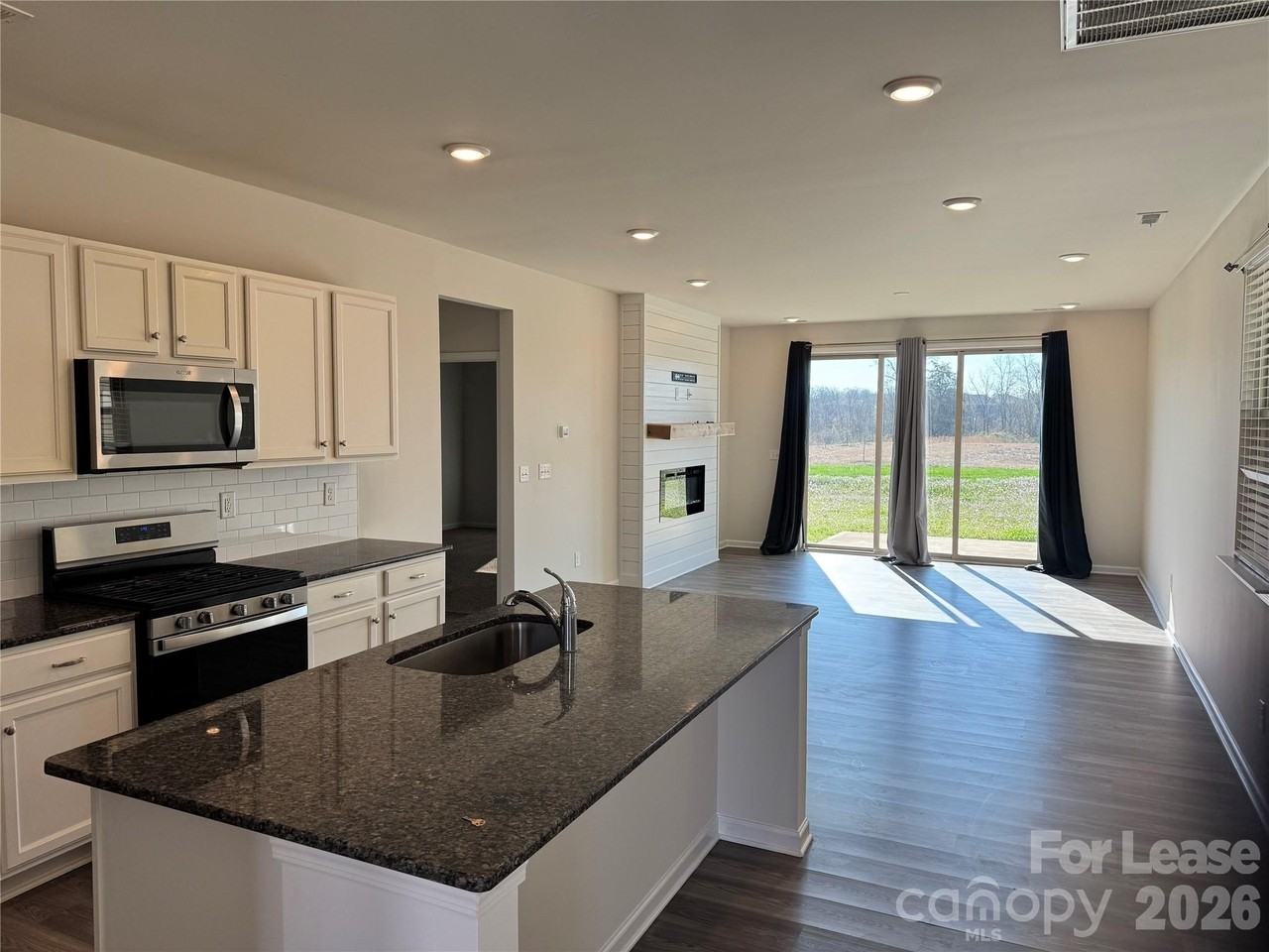 1007 Maylen Trce - Photo 3 of 34