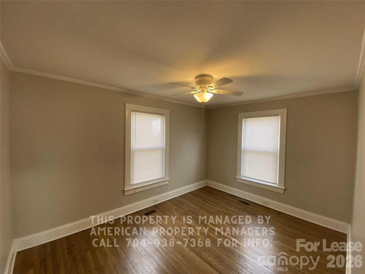 503 E 22nd St - Photo 7 of 8