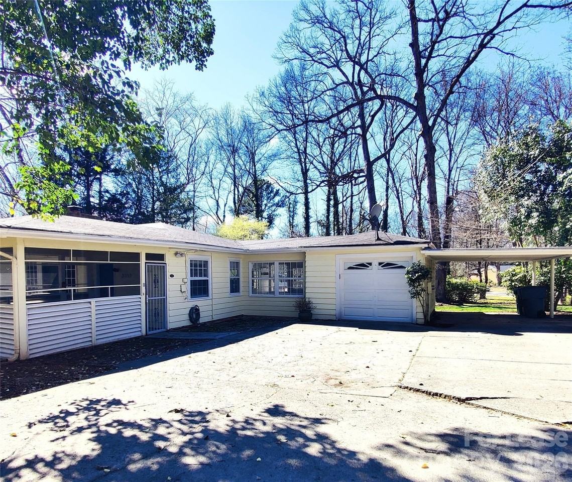 2401 Vista Dr - Photo 2 of 44