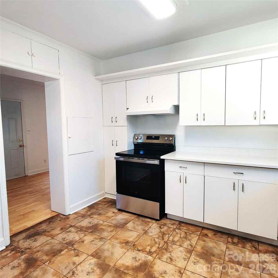 2401 Vista Dr - Photo 5 of 44