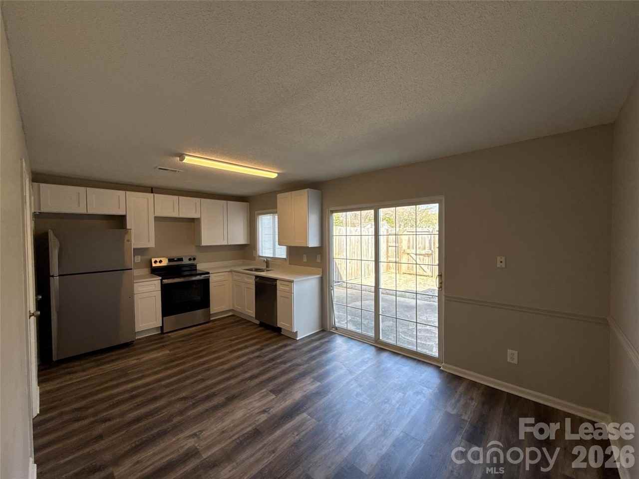 300 N Main St Apt 4 - Photo 4 of 13