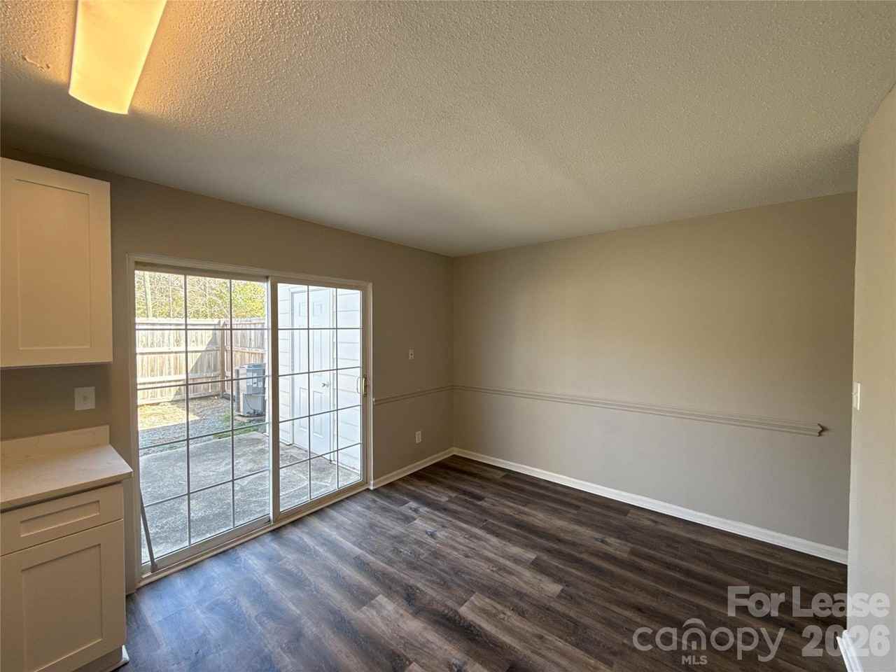 300 N Main St Apt 4 - Photo 6 of 13