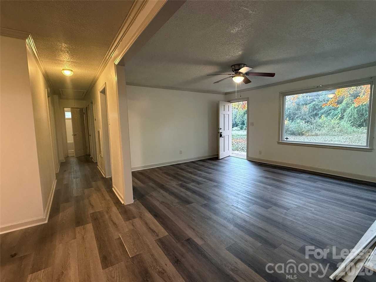 9225 Moores Chapel Rd - Photo 5 of 19