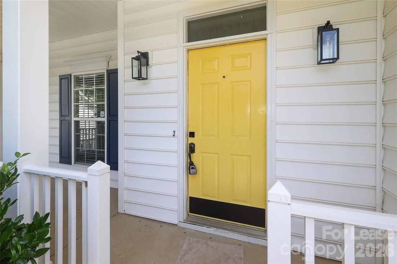 8306 Hornwood Ct - Photo 2 of 48