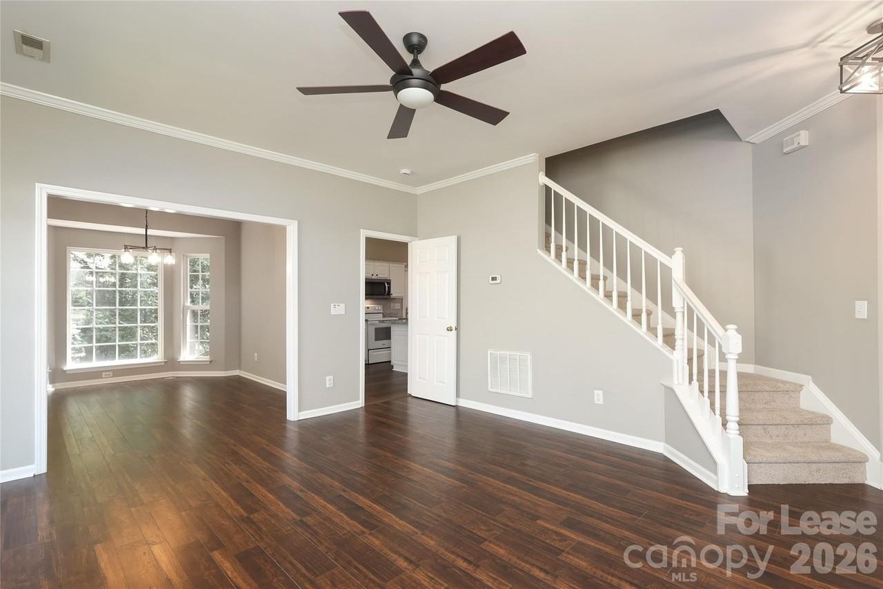 8306 Hornwood Ct - Photo 6 of 48