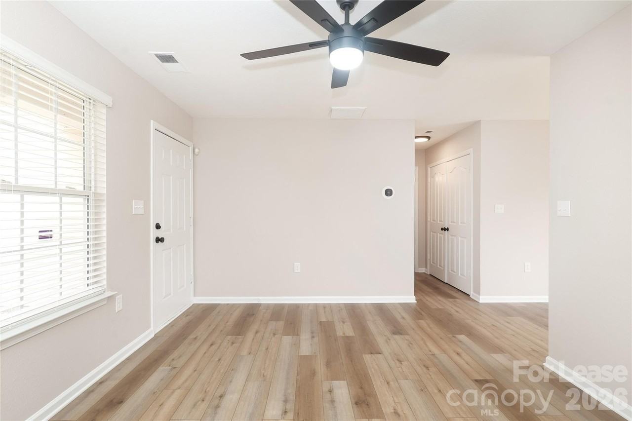 6227 Stonefort Ct - Photo 7 of 42