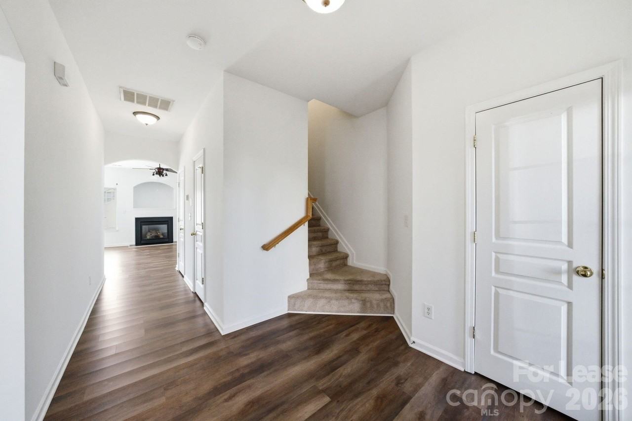 11631 Truan Ln - Photo 3 of 29