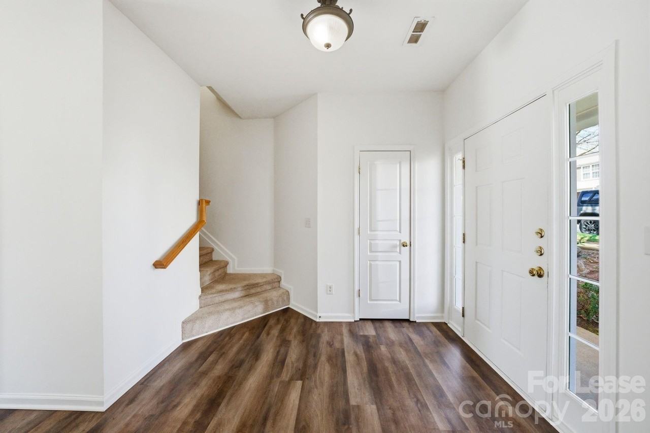 11631 Truan Ln - Photo 4 of 29