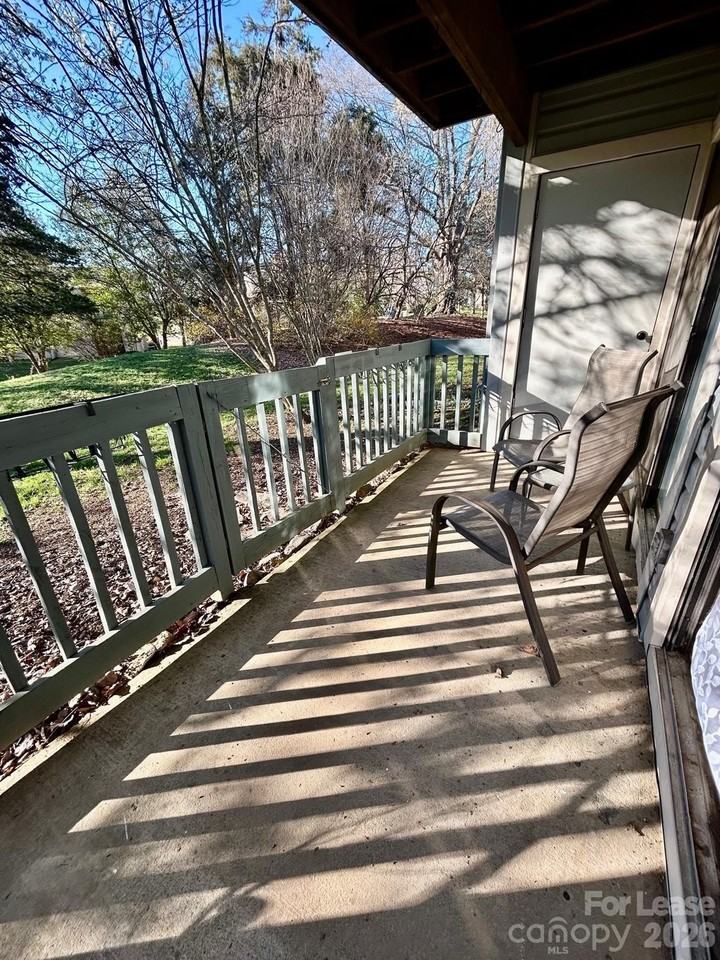 11028 Harrowfield Rd - Photo 2 of 15