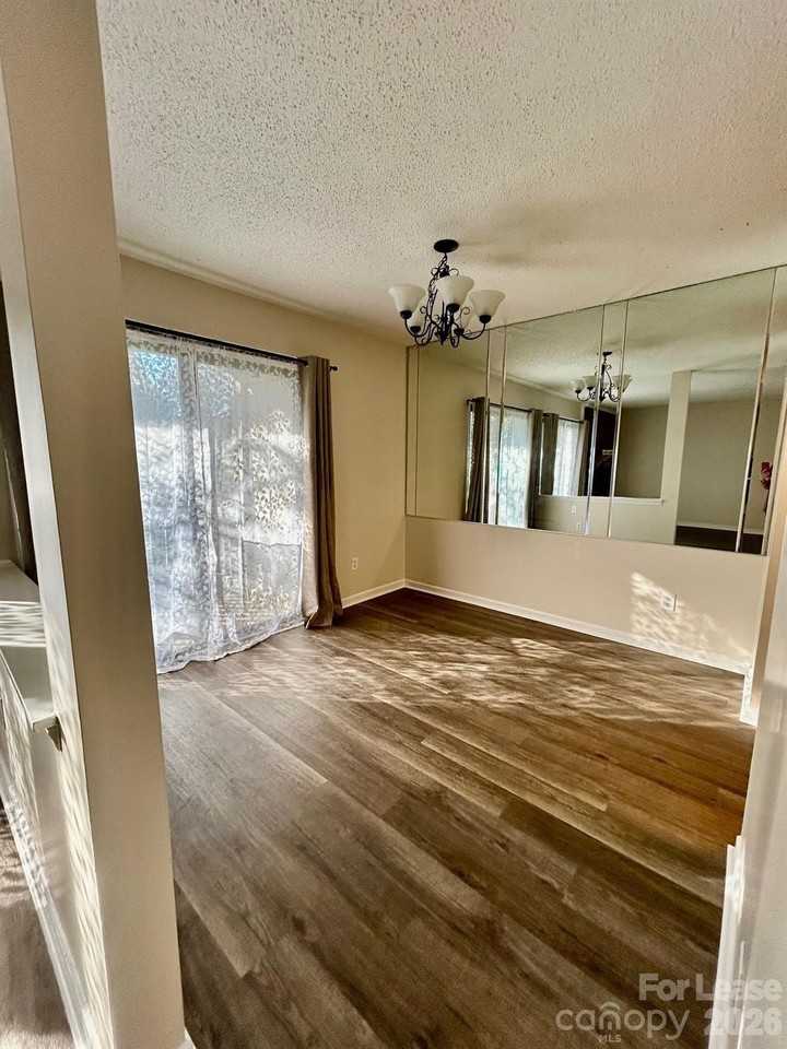 11028 Harrowfield Rd - Photo 7 of 15