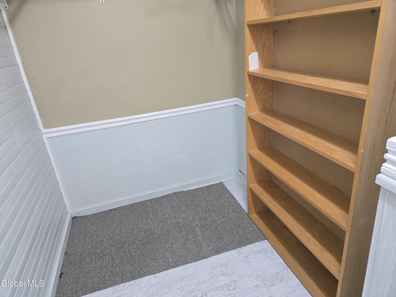 318 Ridge St Unit B - Photo 5 of 13