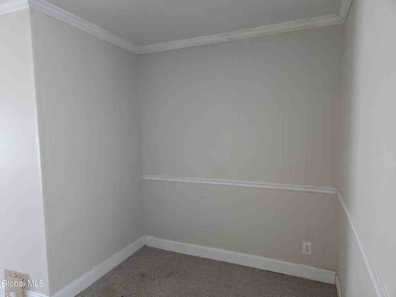 318 Ridge St Unit B - Photo 7 of 13