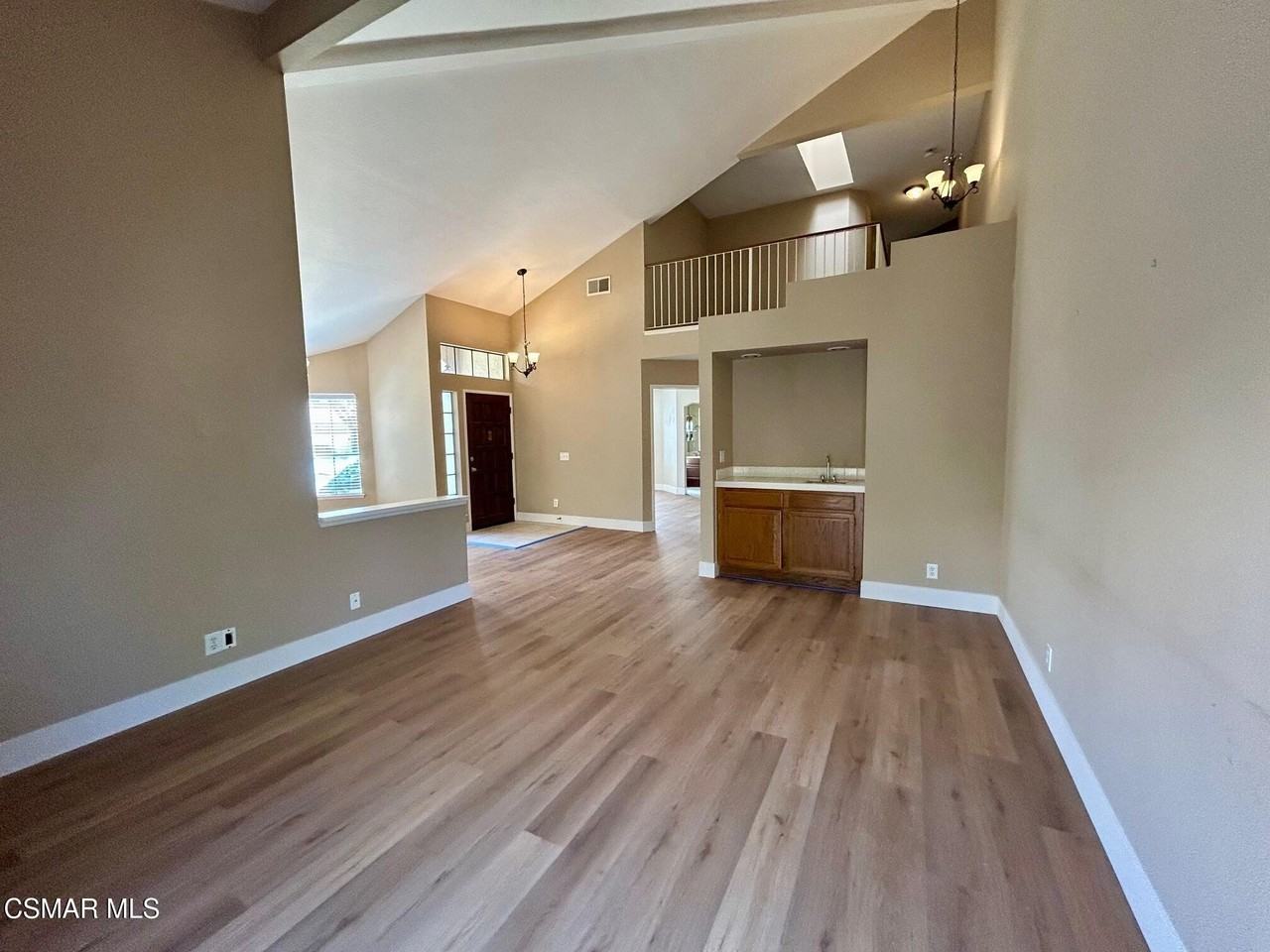 408 Country Club Dr Apt C - Photo 5 of 16