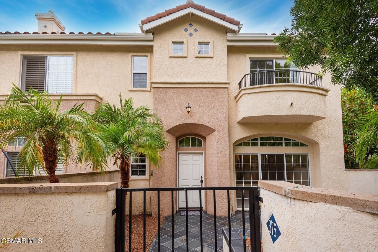 375 Avenida De Royale - Photo 3 of 38