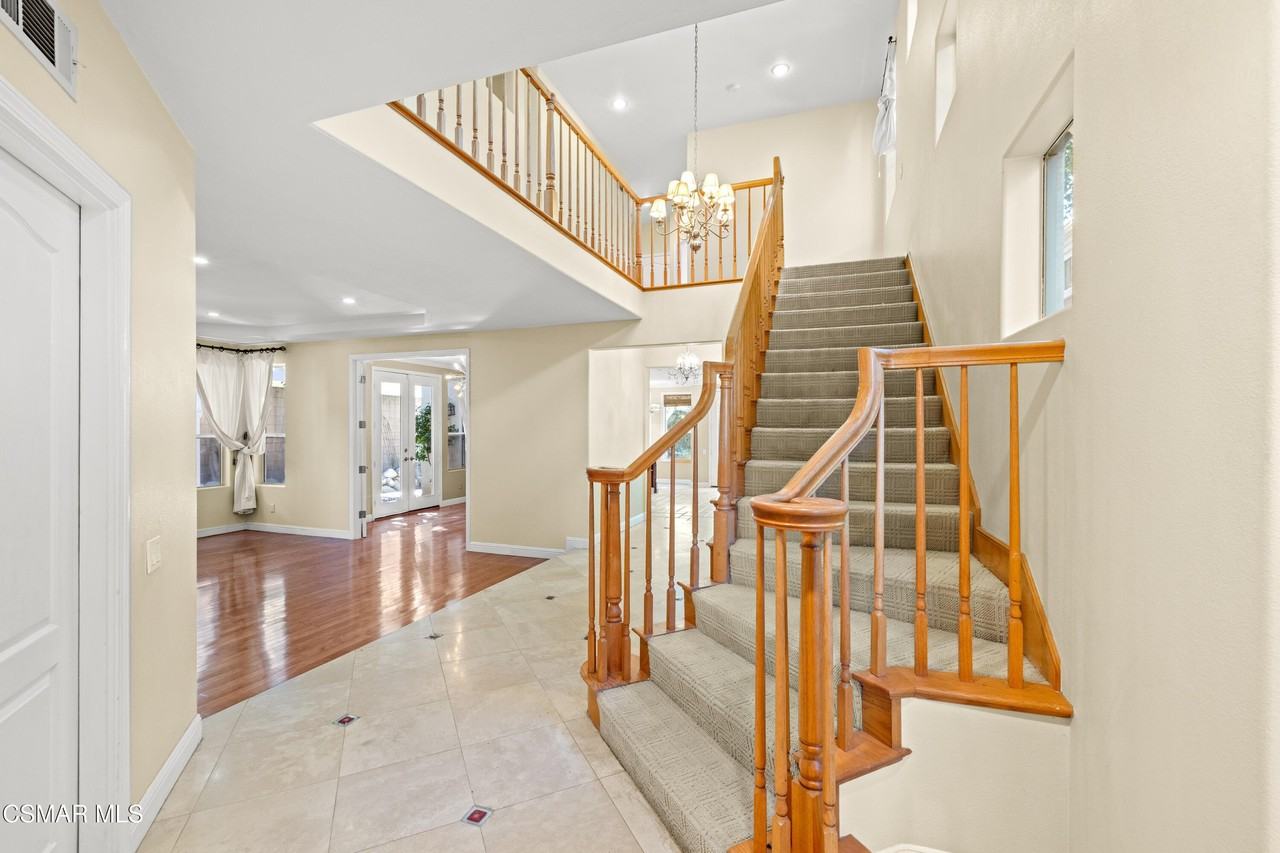 3881 Timberridge Rd - Photo 3 of 28