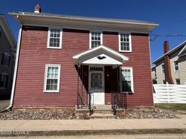 featured image of 225 W 3rd St