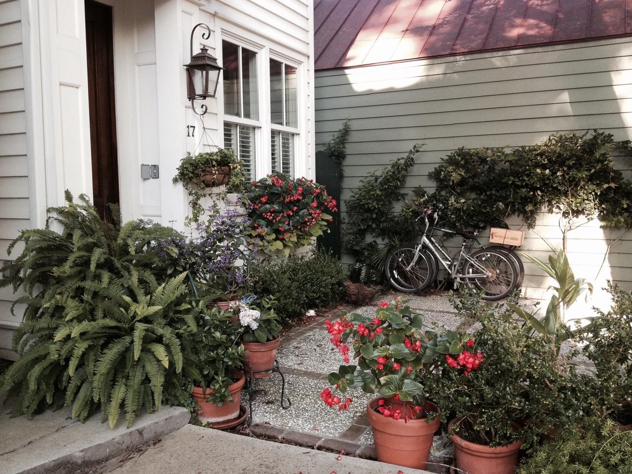 17 West St - Photo 2 of 27