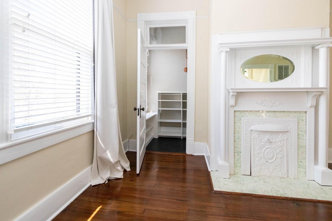 64 Smith St Apt A - Photo 4 of 15