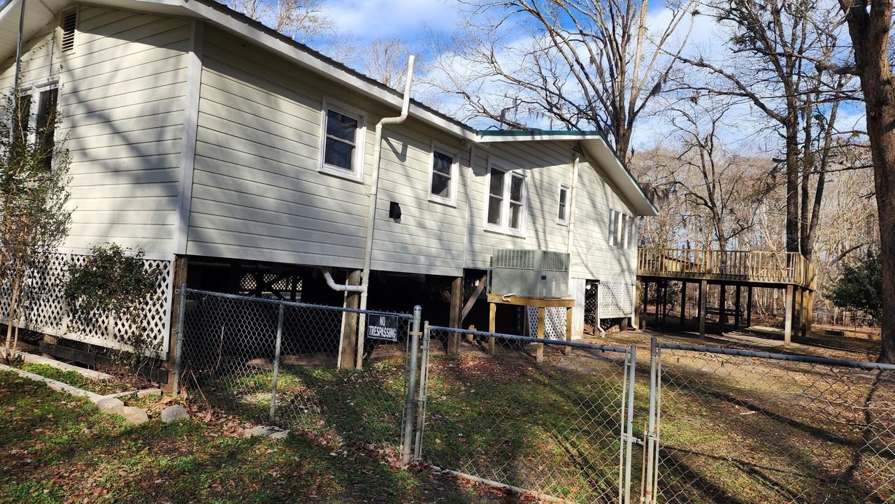 93 Deepwater Ave - Photo 6 of 50