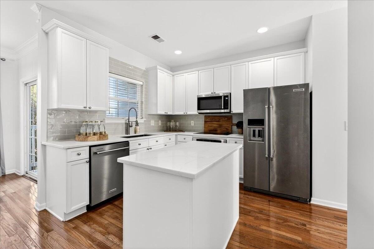 3456 Claremont St - Photo 6 of 19