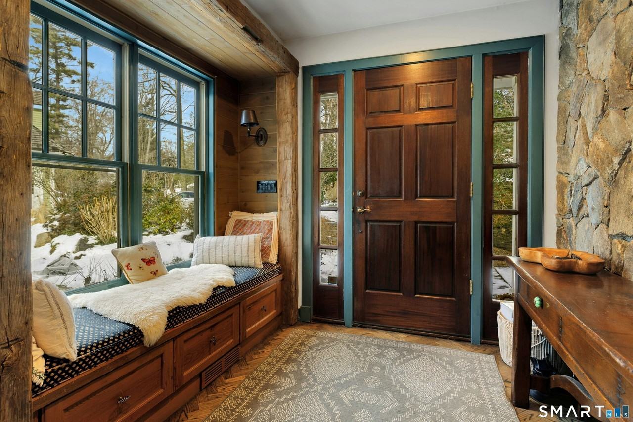 3 Raiders Ln - Photo 3 of 31