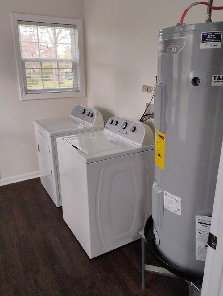 204 W Park Ave - Photo 5 of 8