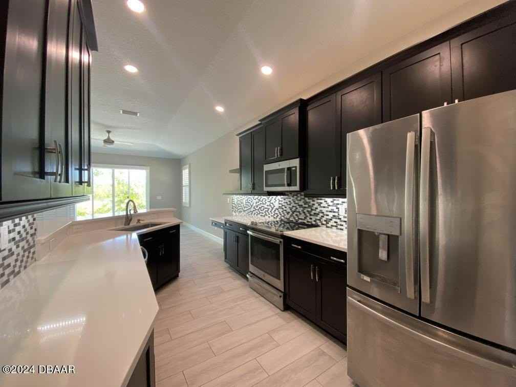 272 Catriona Dr - Photo 6 of 24