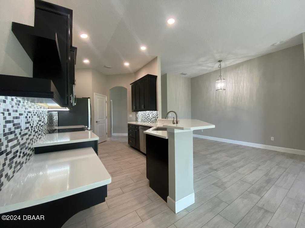 272 Catriona Dr - Photo 7 of 24