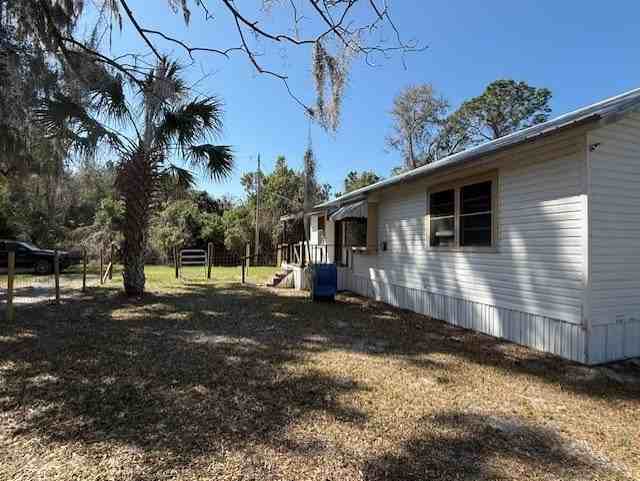 1606 Sw 2nd Dr - Photo 2 of 19