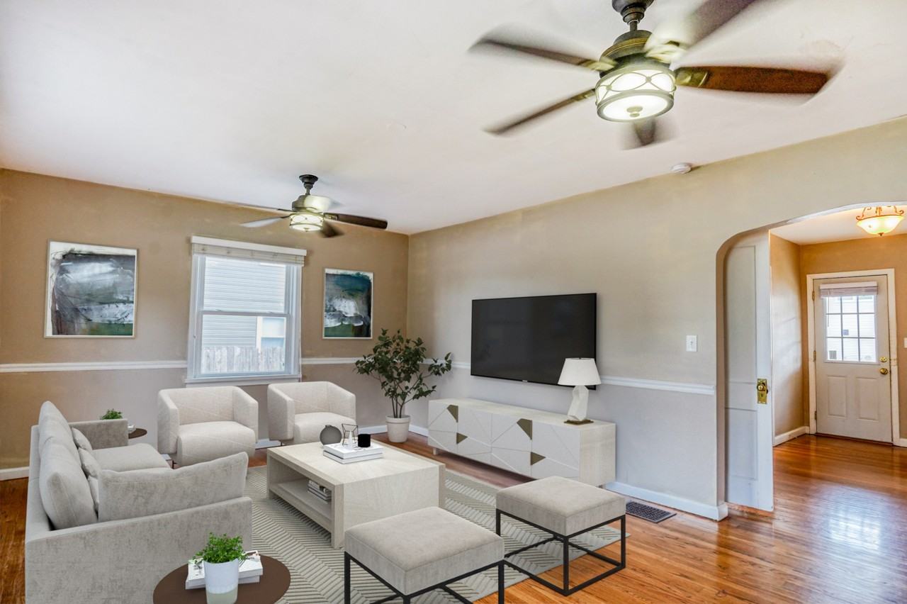 1180 Windsor Drive - Photo 2 of 4