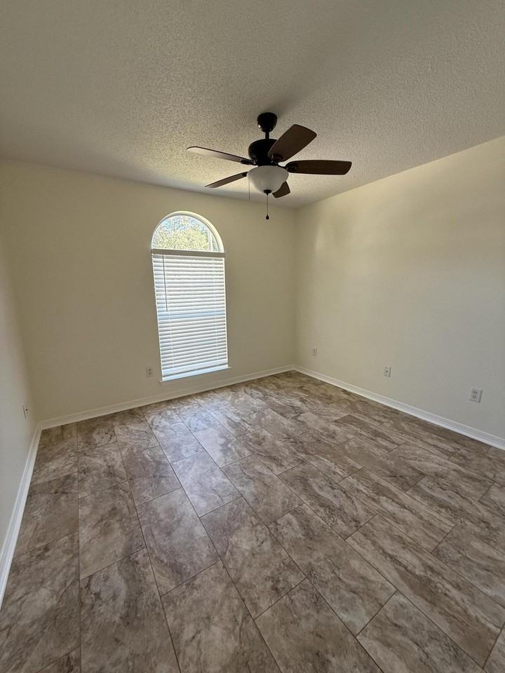 99 Opp Blvd Ne - Photo 3 of 31