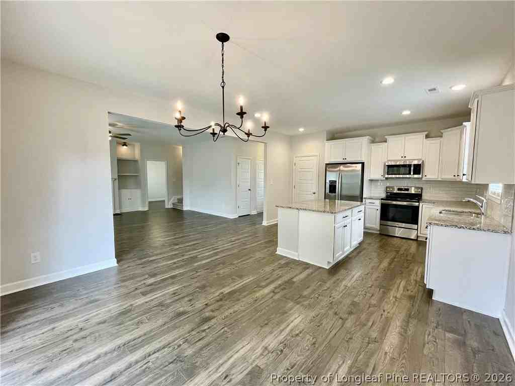 1108 Mayfern Dr - Photo 6 of 27