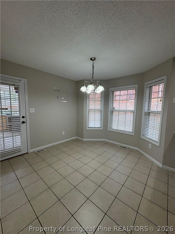 4306 Colville Ct - Photo 6 of 26