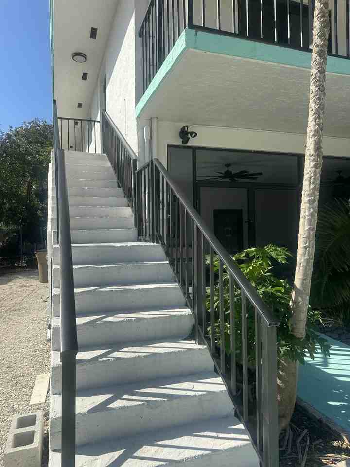 125 Dove Lake Dr - Photo 2 of 16