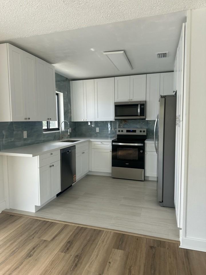 125 Dove Lake Dr - Photo 4 of 16